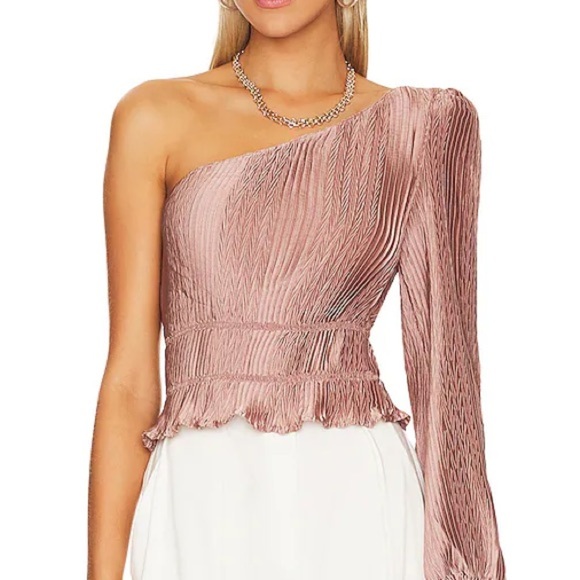 ASTR the Label Zona Mauve One-Shoulder Shimmer Blouse - Picture 2 of 5